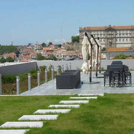 C Boutique ホテル 4*